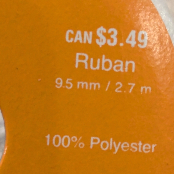Ribbon lot, 31 assorted rolls of 3/8" craft ribbon - Picture 8 of 9